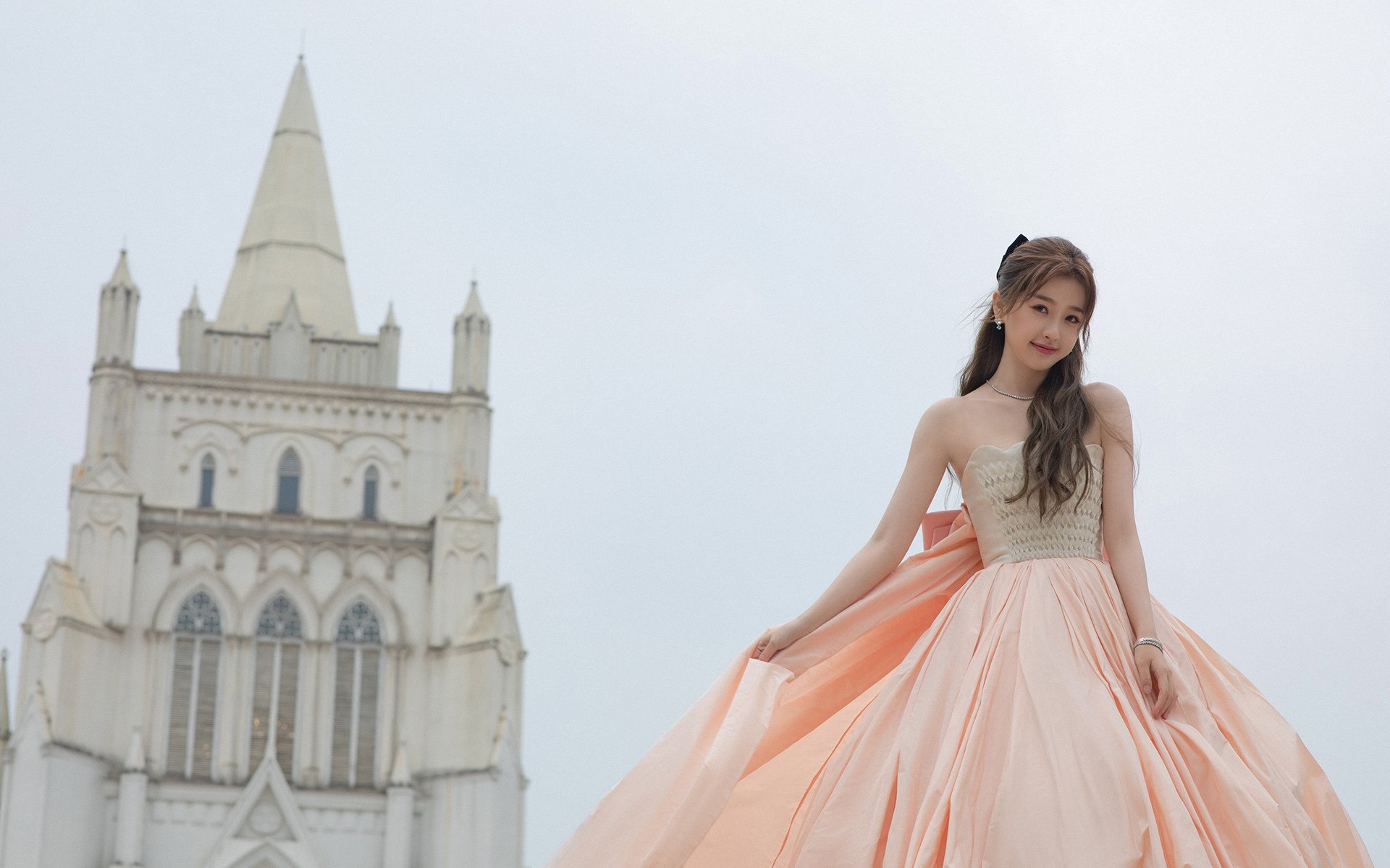 _世界锦标赛:激烈比拼,谁能登顶?_,看一下世界锦标赛