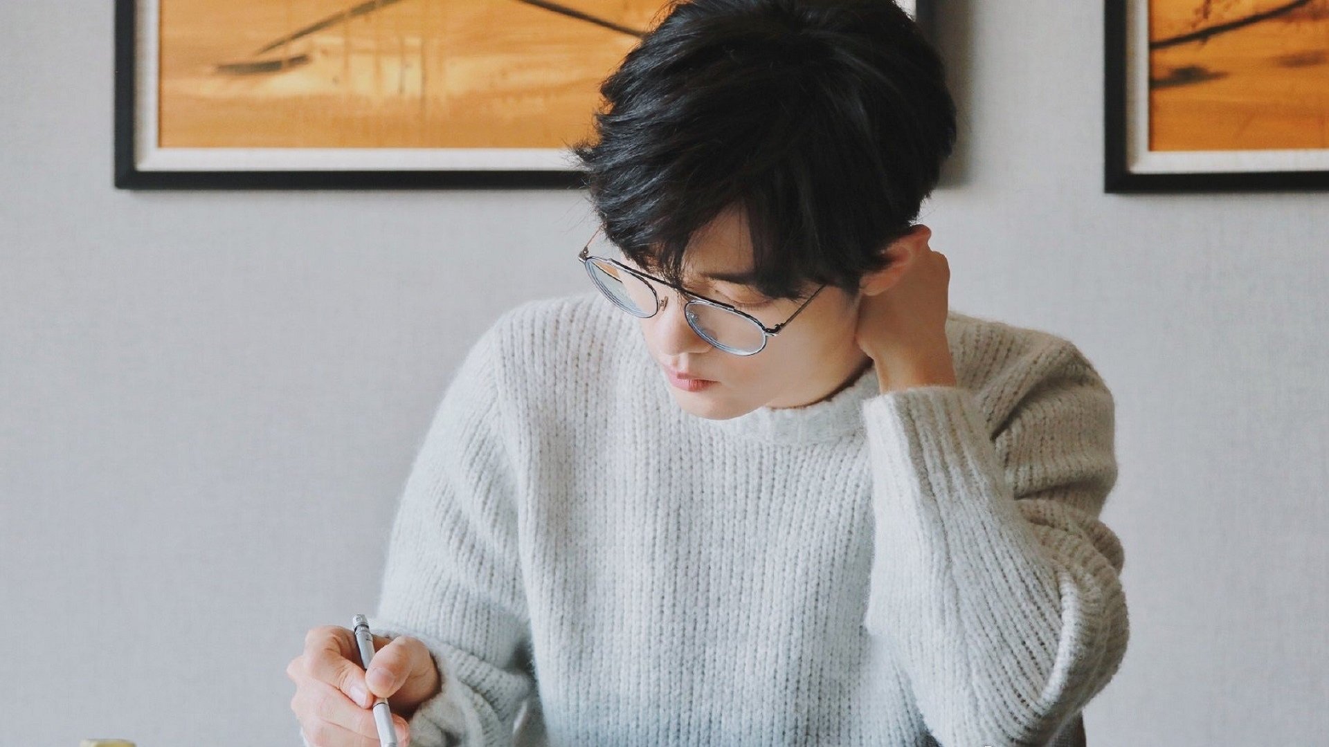 “青少年足球公益赛事广泛开展,推动体育普及”,青少年足球邀请赛