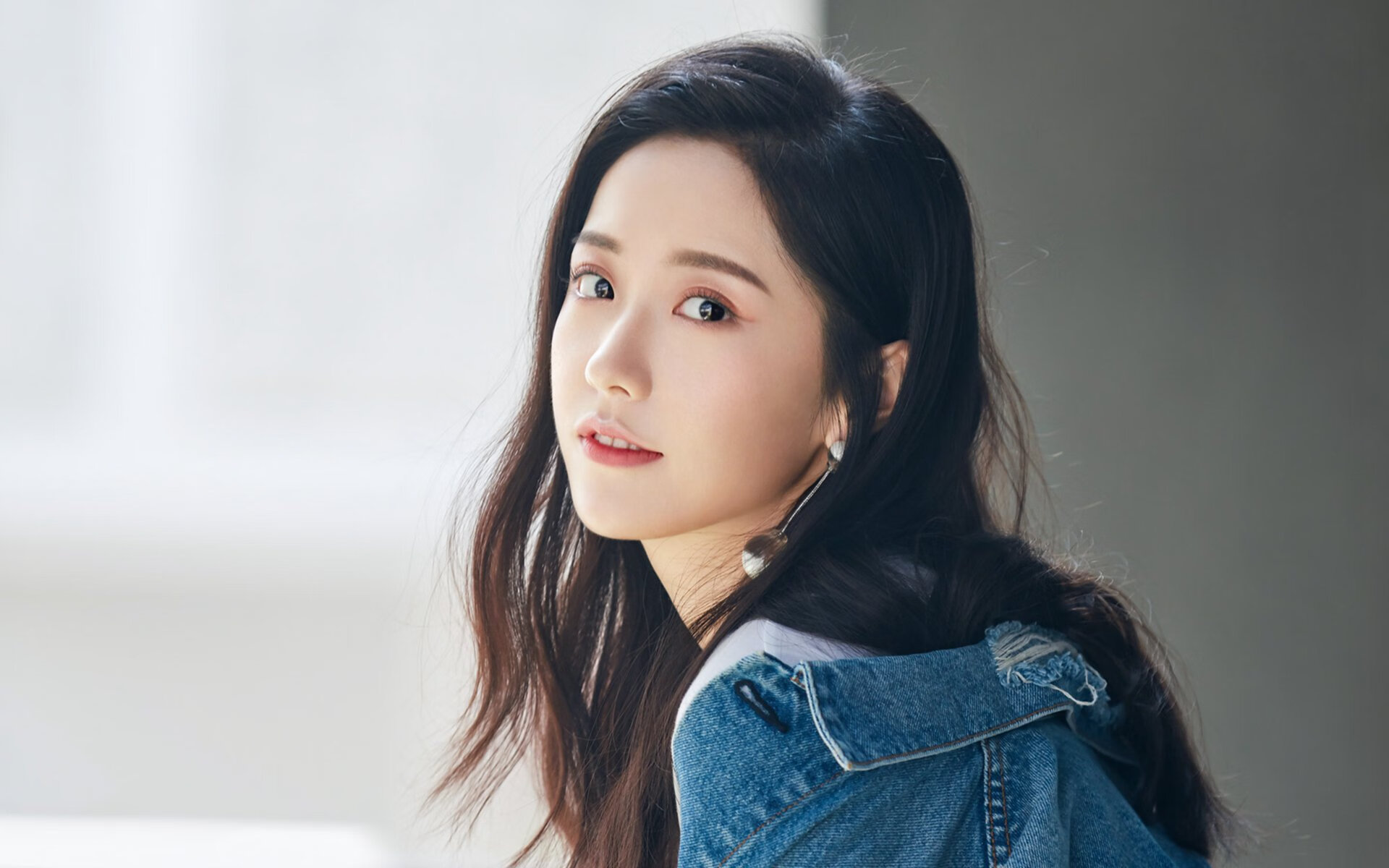 湖人战术创新,成功封锁对手核心人物,湖人的战术