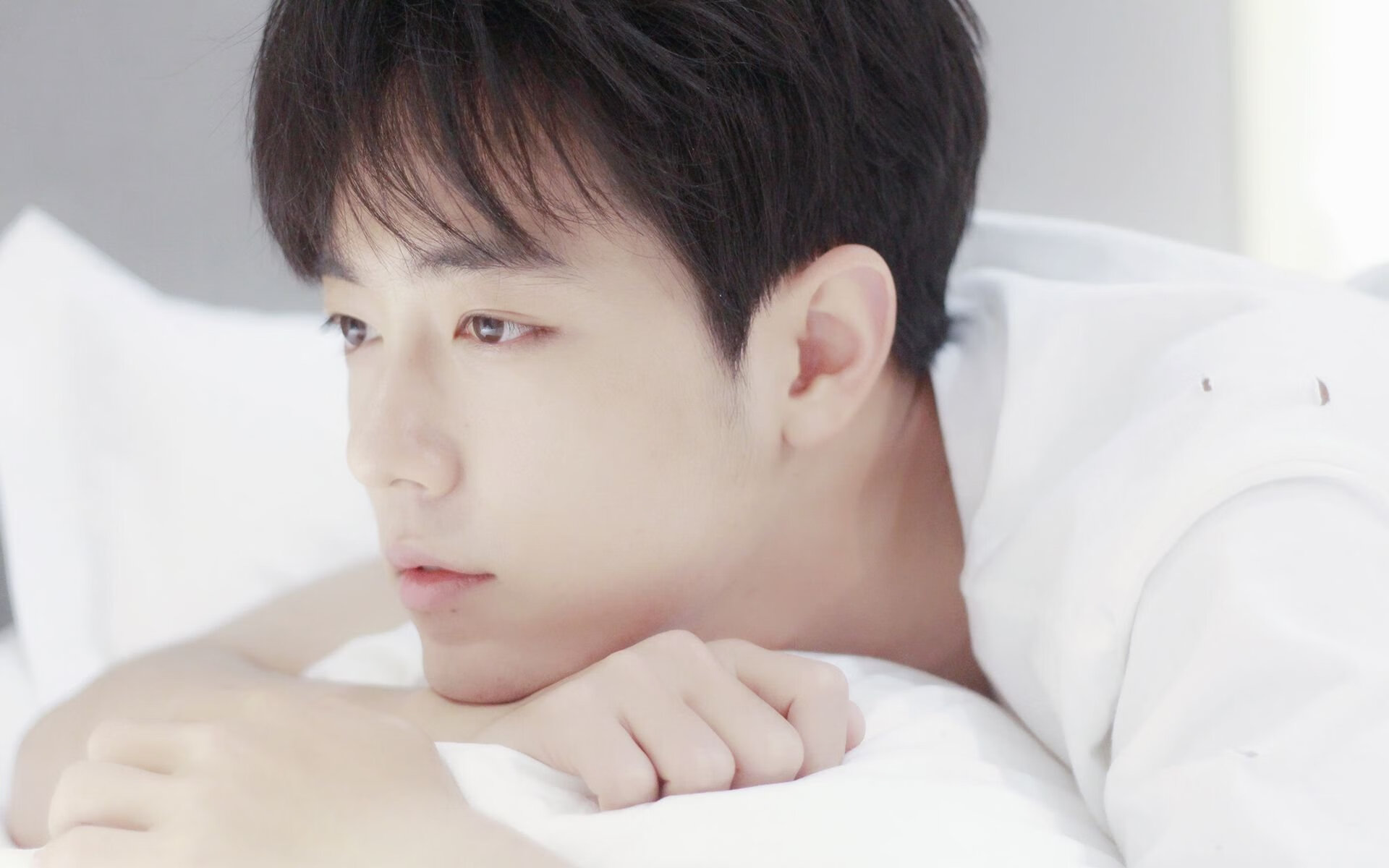 乐鱼电竞-逆境战术调整：大牌球队如何应对场上劣势？，nba逆境最强球员