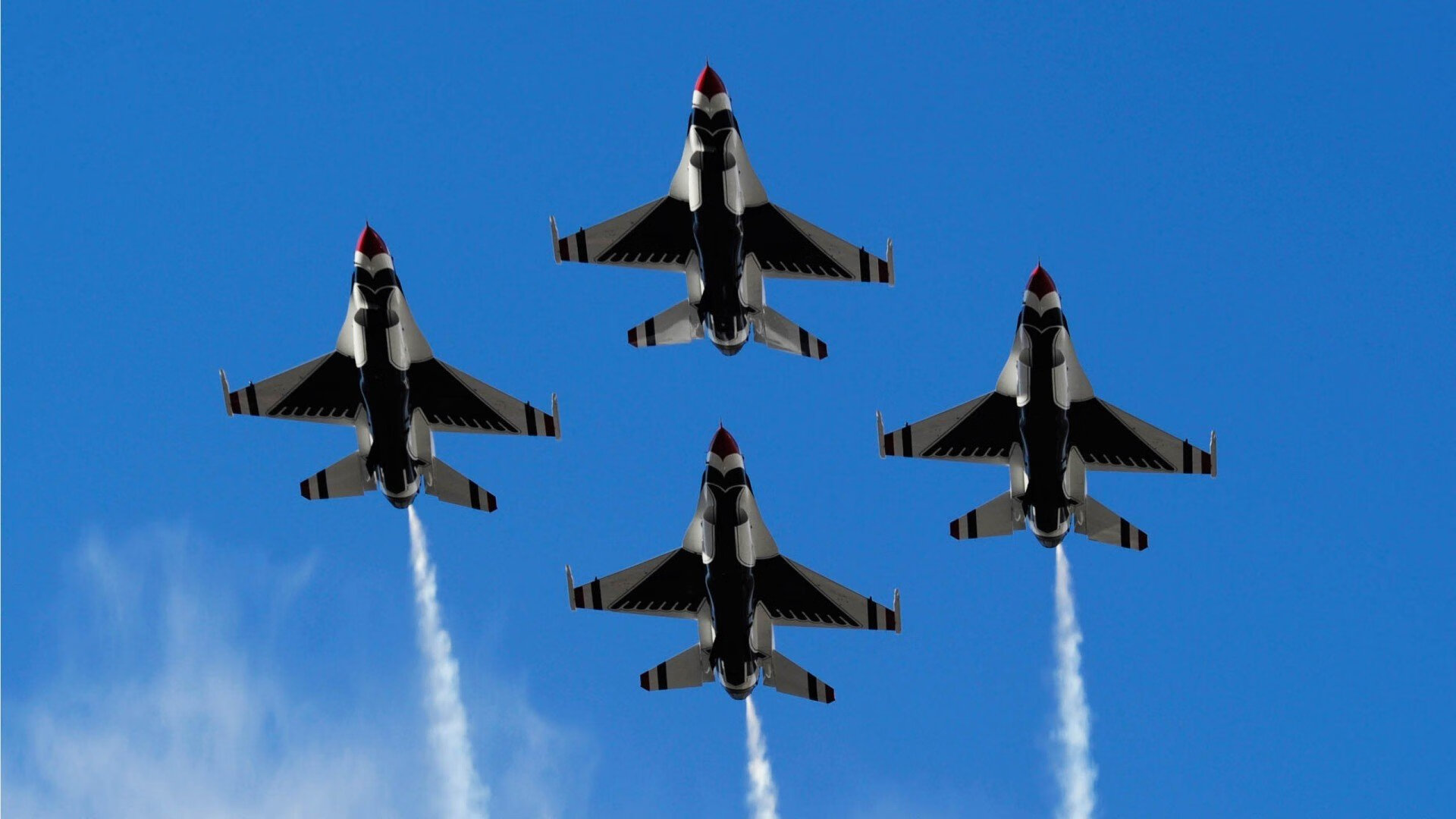 火箭年轻内线表现惊人引赞誉,最年轻的火箭总设计师